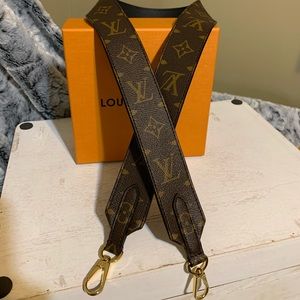 Authentic Louis Vuitton Bandouliere strap